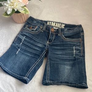 HYDRAULIC Size 7/8 Distressed Jean Shorts